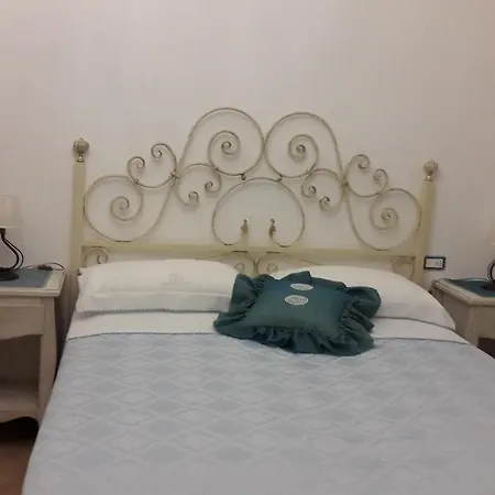 Il Casale Del Generale 3* 아제롤라