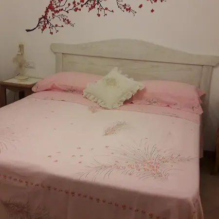 Il Casale Del Generale B&B 아제롤라